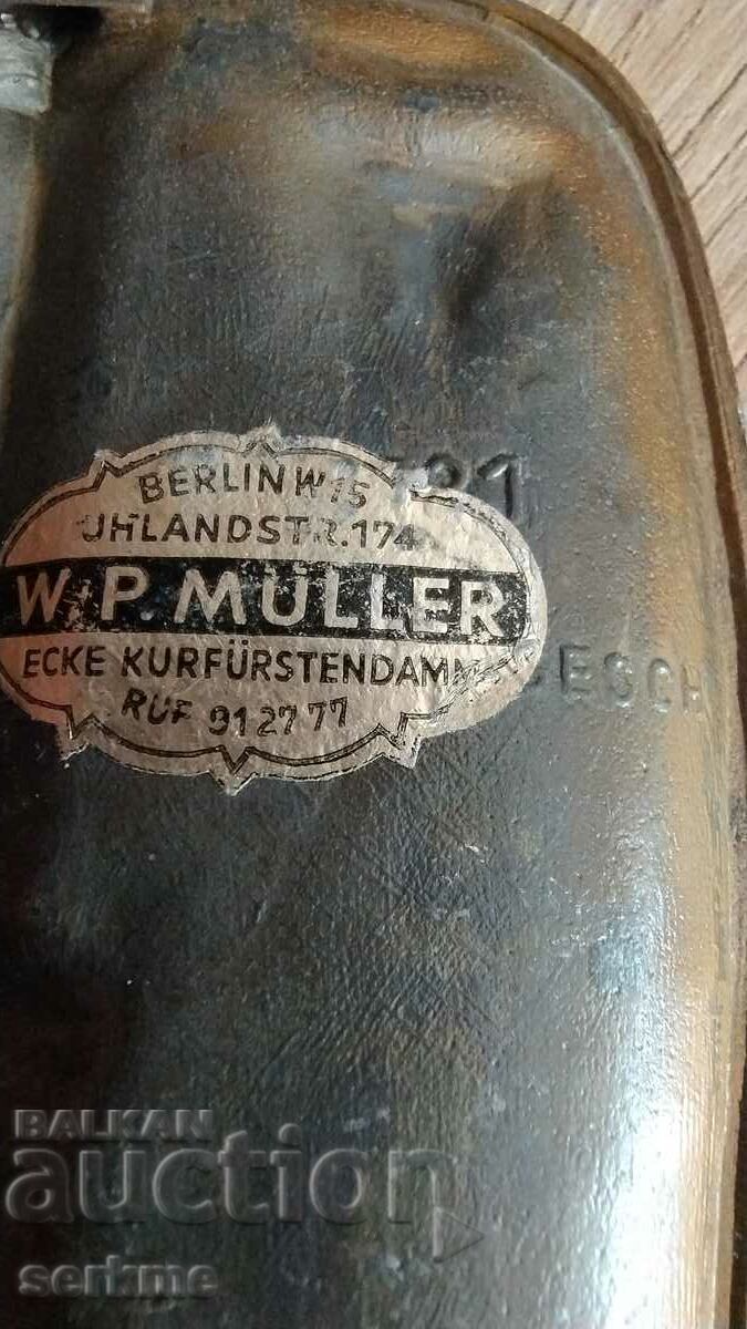 Metal figure - 5 Metal figure - 5