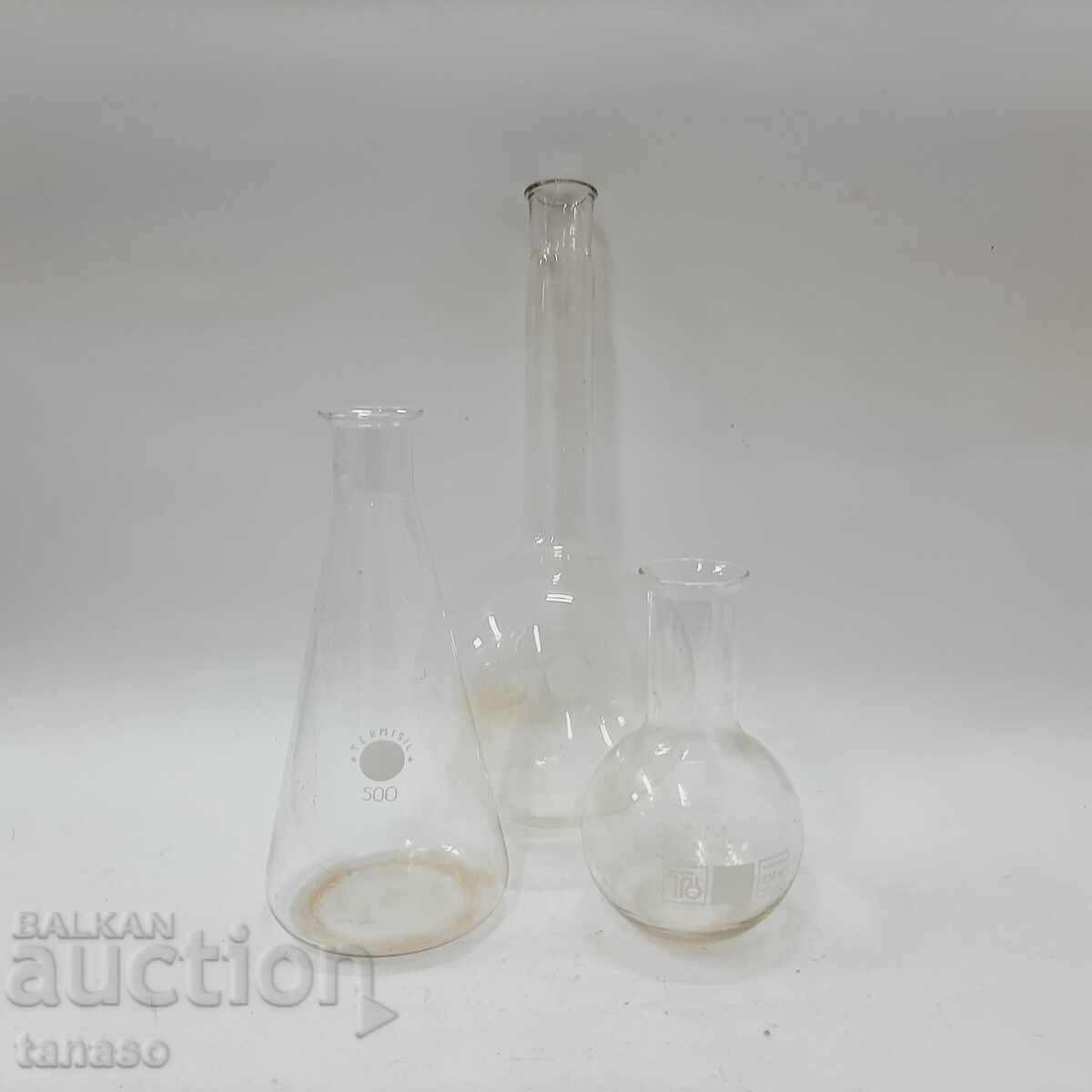 Τρεις παλιές φιάλες χημικού εργαστηρίου Jena therm(11,5) - 7 Τρεις παλιές φιάλες χημικού εργαστηρίου Jena therm(11,5) - 7