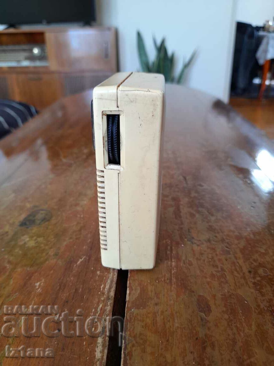 Old radio, Grundig Micro Boy 300 radio - 5