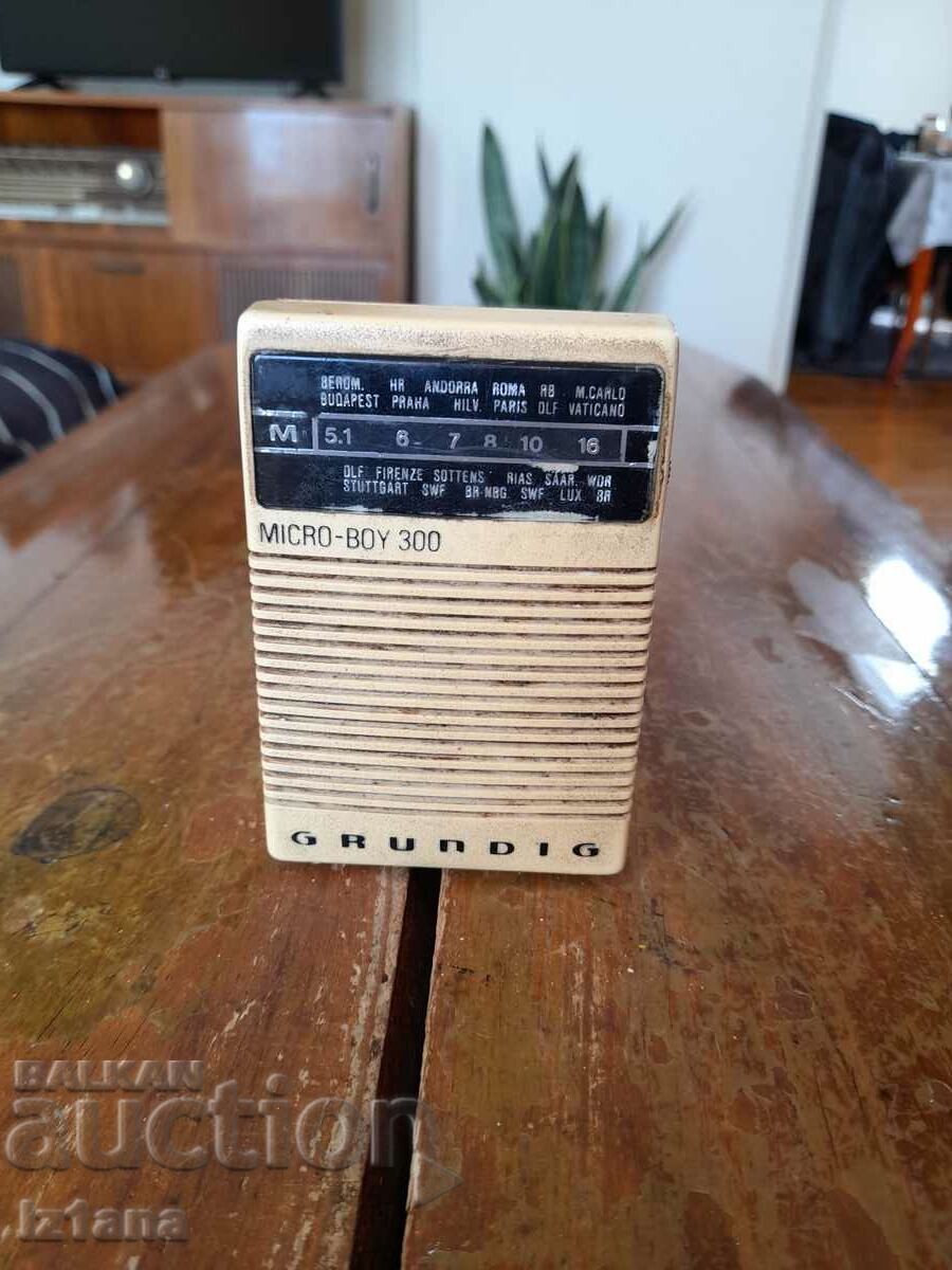 Old radio, Grundig Micro Boy 300 radio