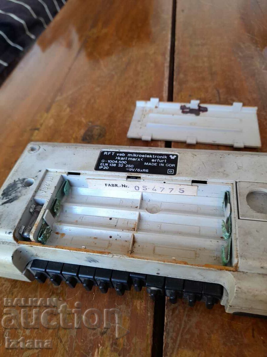 Old multimeter RFT Mikroelektronik G 1004.500 - 6 Old multimeter RFT Mikroelektronik G 1004.500 - 6