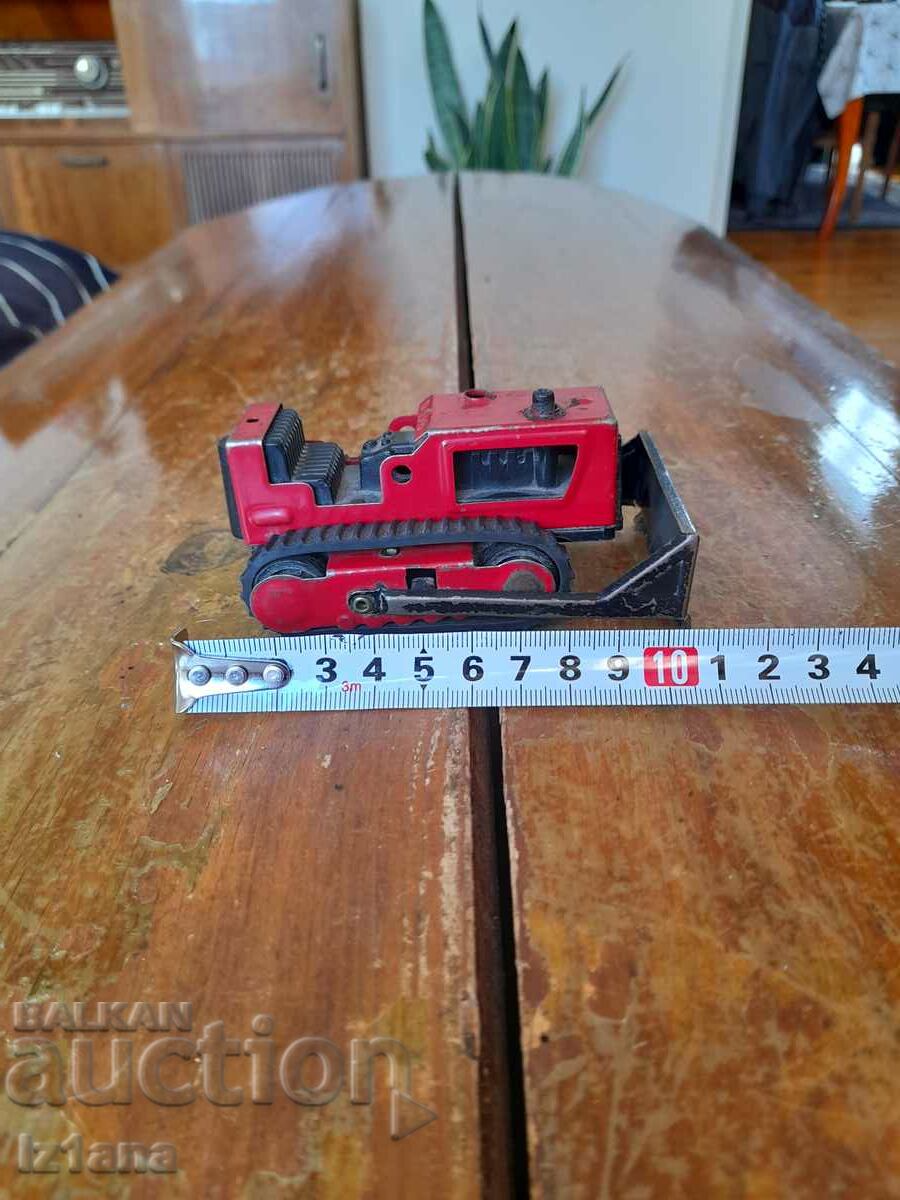 Auction Old toy tractor Auction Old toy tractor