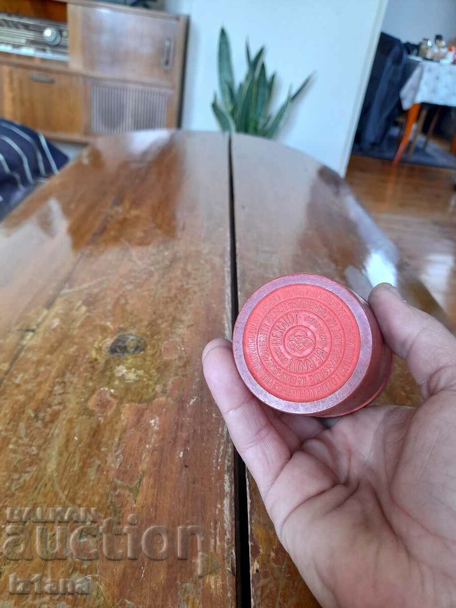 Стара Гумена чаша за зарове BBB - 5 Стара Гумена чаша за зарове BBB - 5