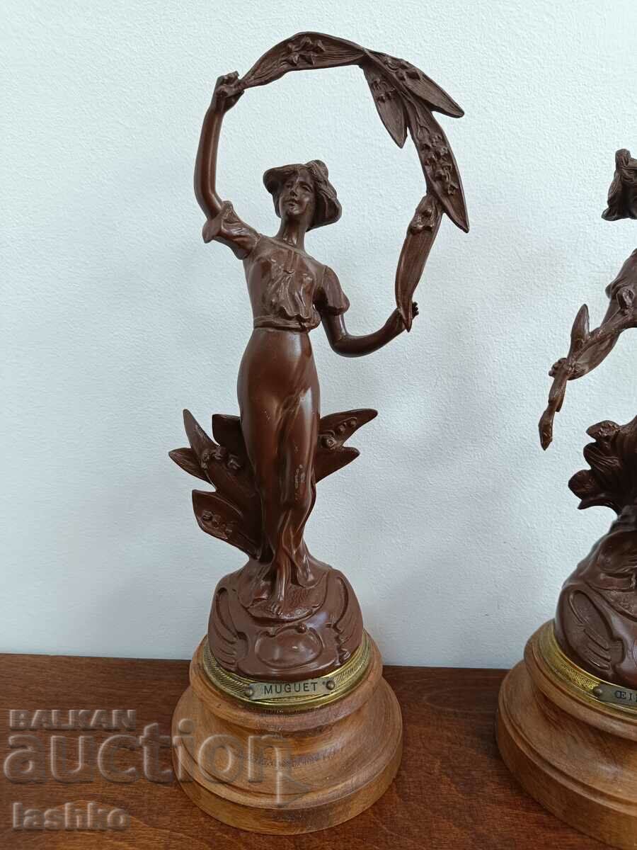 Set of metal figurines with price 219.99 BGN | € 112.48