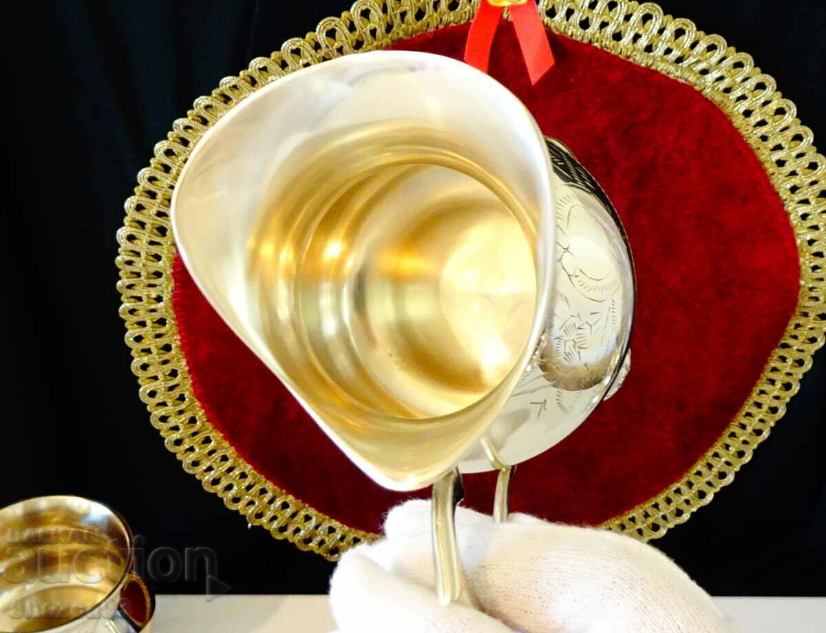 English bronze service 3 pieces. - 5 English bronze service 3 pieces. - 5