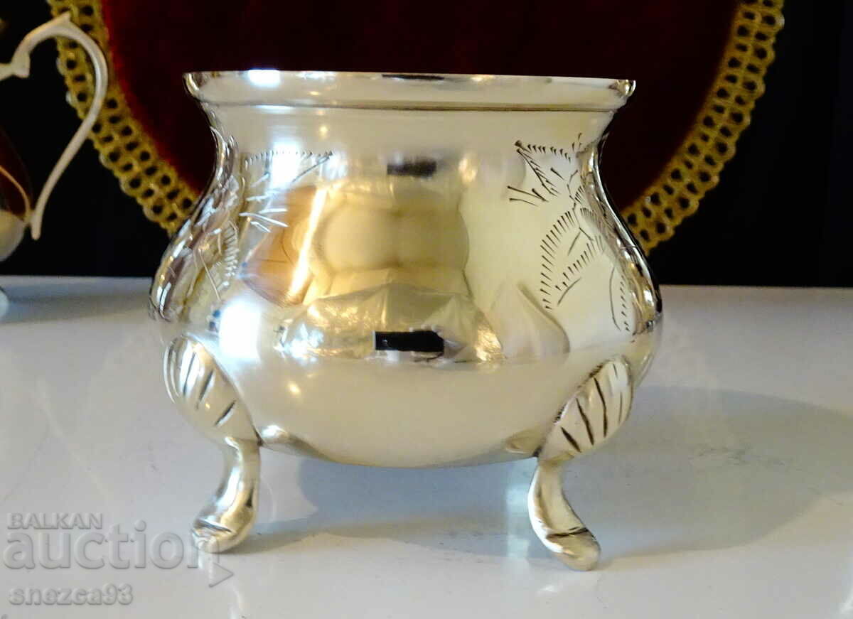 English bronze sugar bowl, baroque. - 6 English bronze sugar bowl, baroque. - 6