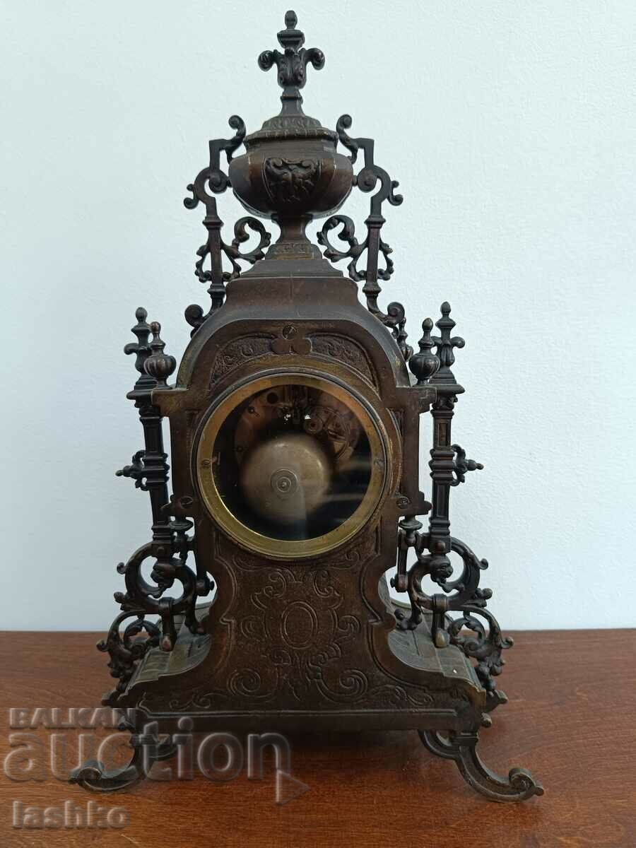 Bronze clock - 5