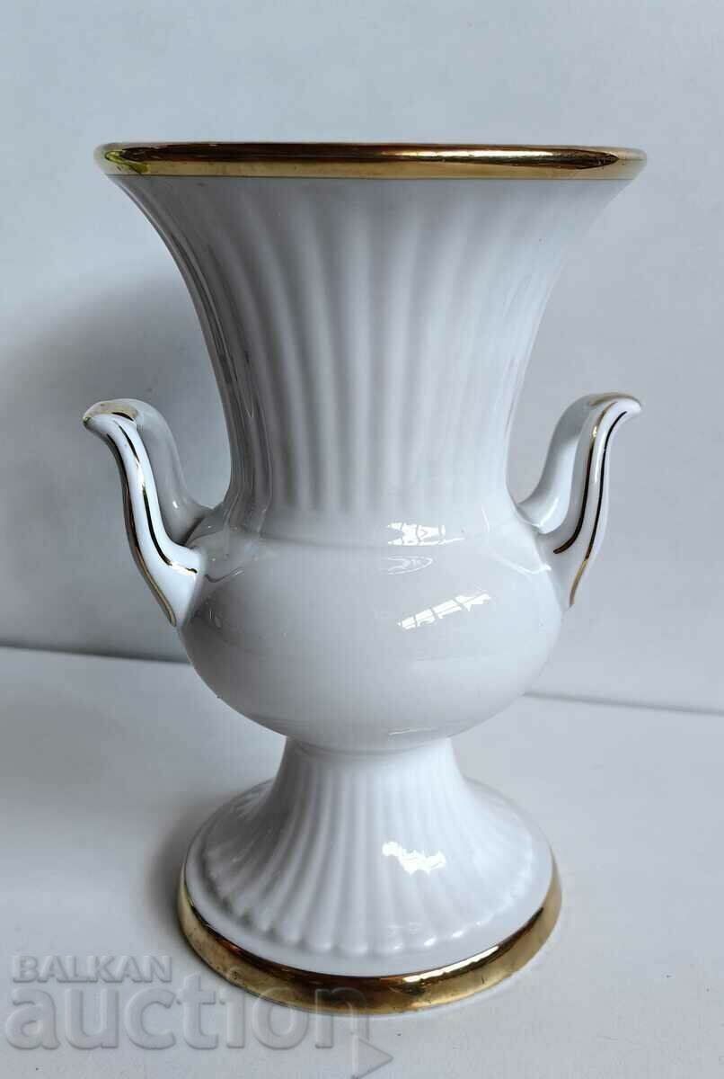 Auction . BAVARIA BEAUTIFUL PORCELAIN MARKED VASE HEALTHY Auction . BAVARIA BEAUTIFUL PORCELAIN MARKED VASE HEALTHY