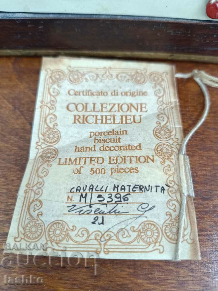 Delivery of Porcelain sculpture Delivery of Porcelain sculpture