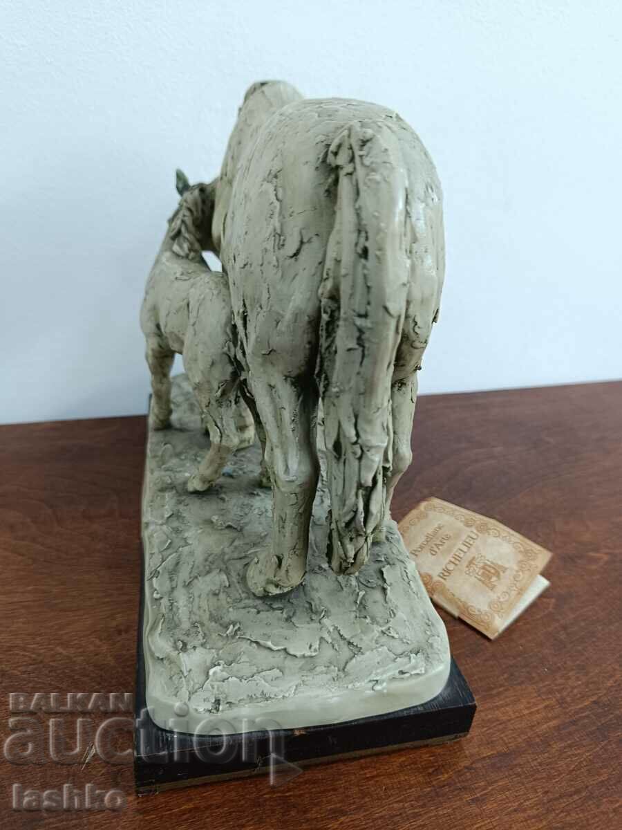 Porcelain sculpture - 6 Porcelain sculpture - 6