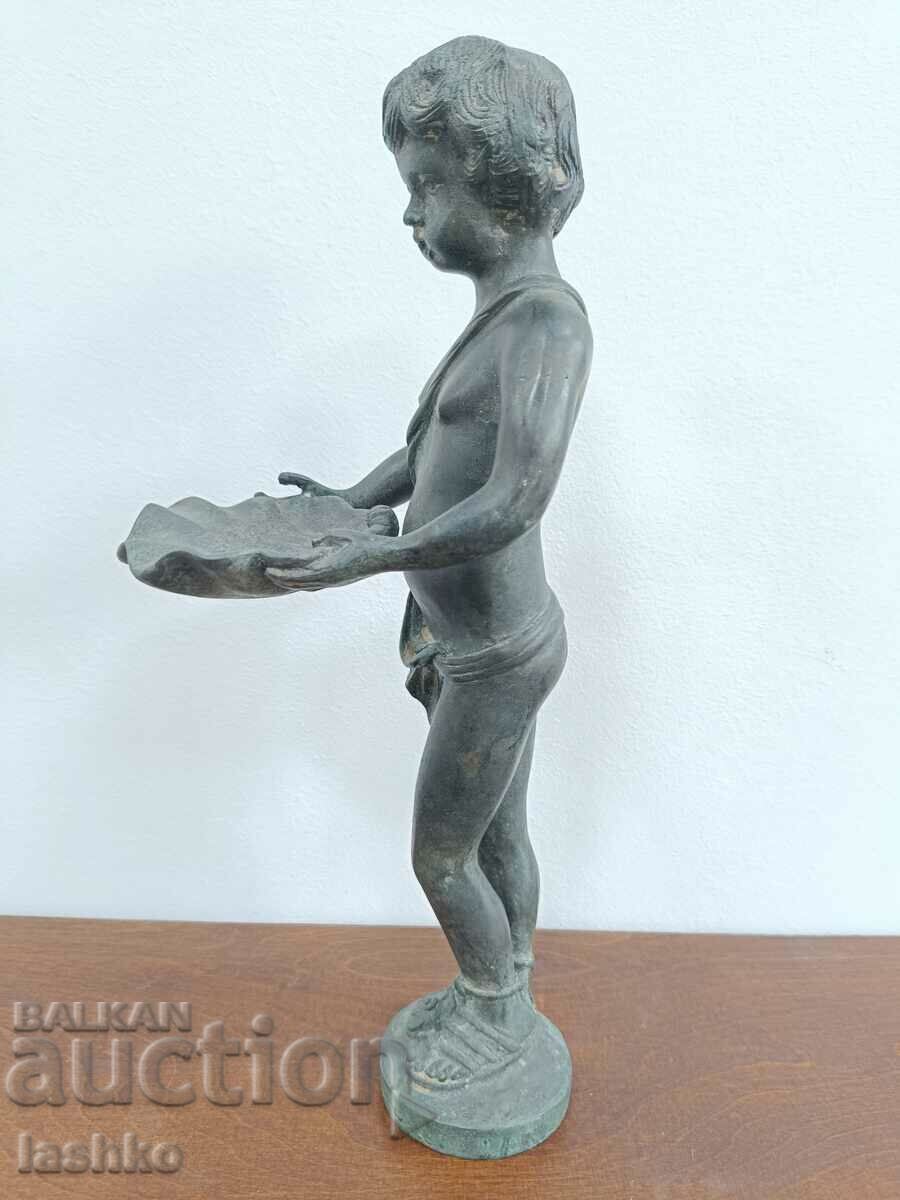 Delivery of Bronze figure, statue Delivery of Bronze figure, statue