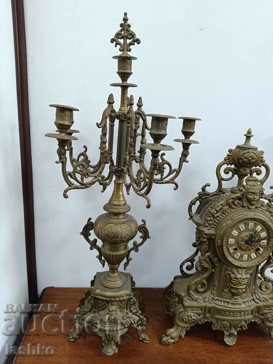 Аукцион Бронзов каминен часовник Аукцион Бронзов каминен часовник