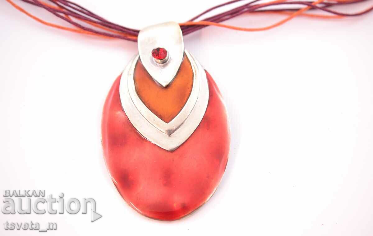 Κολιέ με τιμή 6.00 BGN | € 3.07 Κολιέ με τιμή 6.00 BGN | € 3.07