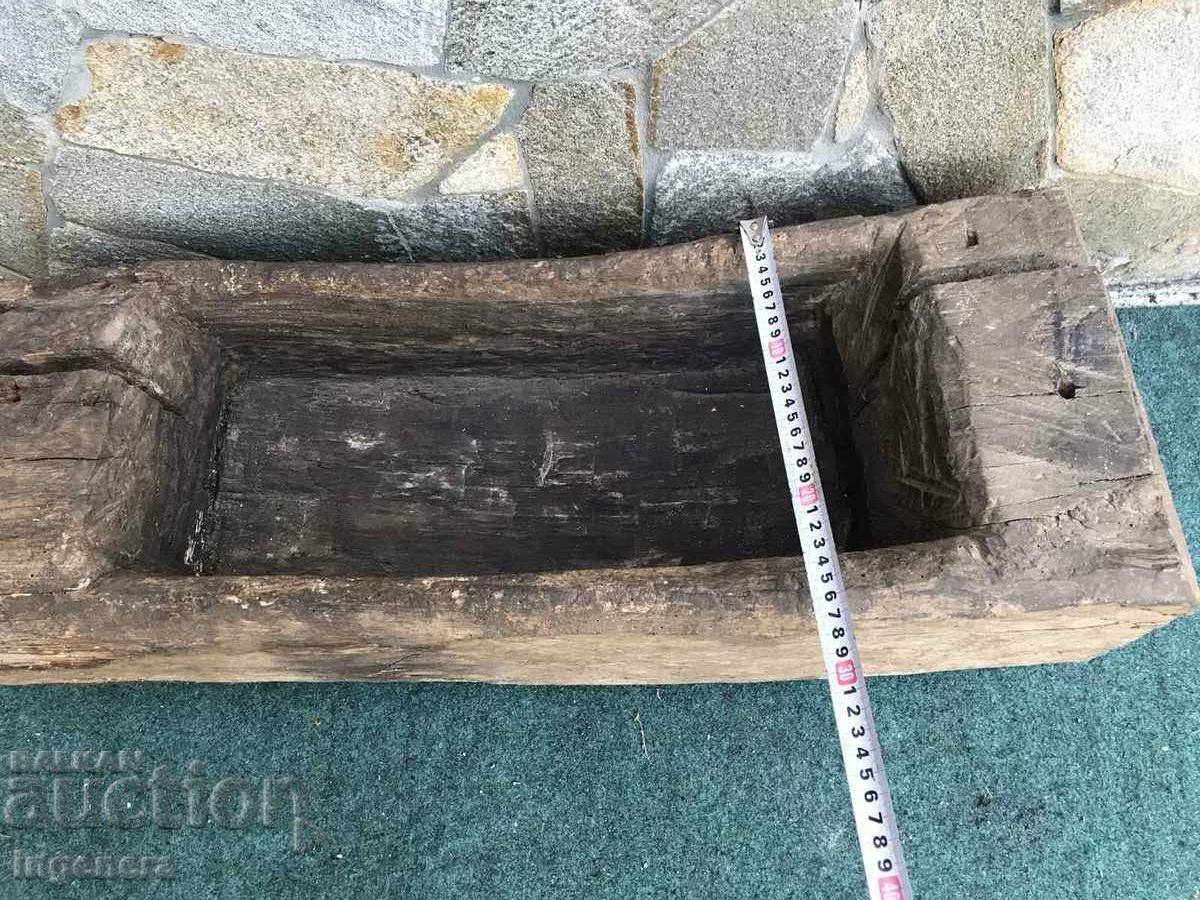 TRUNK WOOD DISH ONION FROM A WHOLE PIECE OF PIG PAN with price 125.00 BGN | € 63.91 TRUNK WOOD DISH ONION FROM A WHOLE PIECE OF PIG PAN with price 125.00 BGN | € 63.91