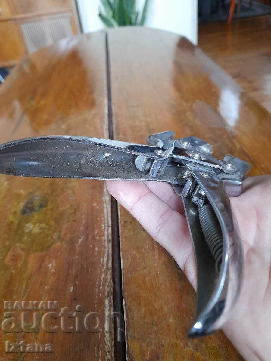 Стари клещи за копчета - 6 Стари клещи за копчета - 6