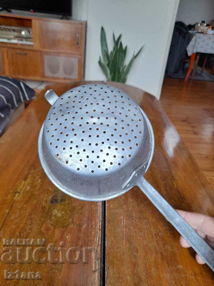 Delivery of Old strainer, colander Delivery of Old strainer, colander