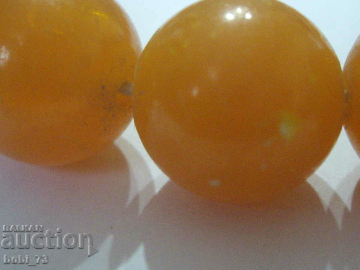 Delivery of An old necklace. Delivery of An old necklace.