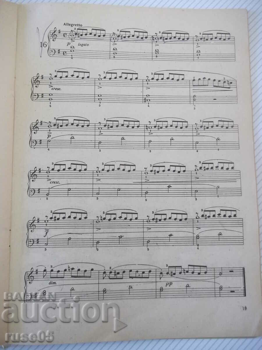 Sheet music "Etudes for piano - Duvernois" - 32 pages. - 5 Sheet music "Etudes for piano - Duvernois" - 32 pages. - 5