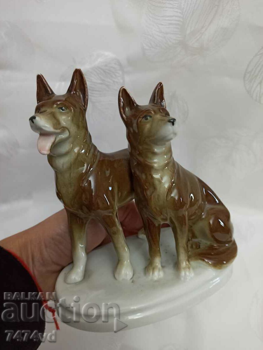 Companie de porțelan plastic - Doi câini ciobanești - 6
