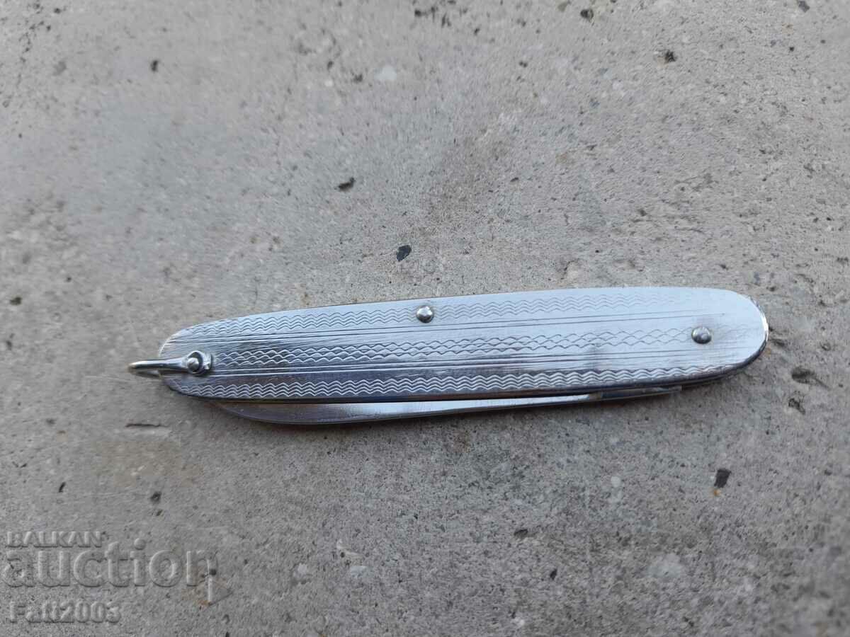 Pocket knife, blade