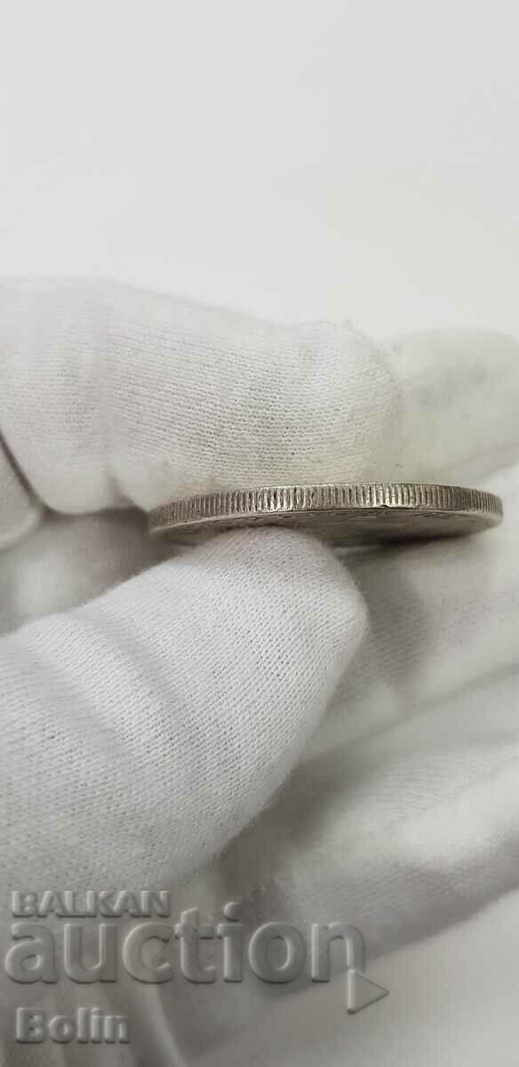 Auction Rare 1 Peso Silver Coin - Cuba 1933 Auction Rare 1 Peso Silver Coin - Cuba 1933