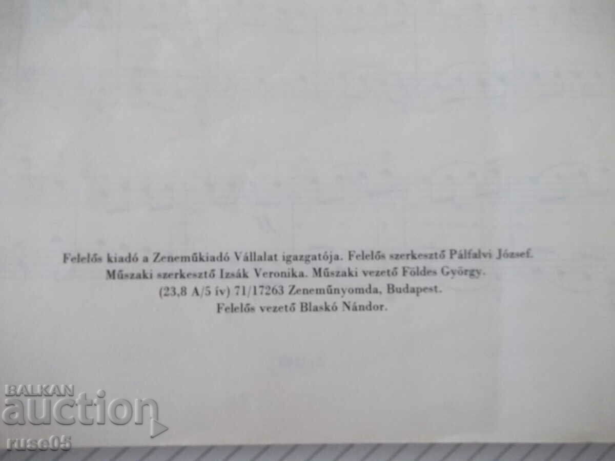 Notes "SZONATINA GYŰJTEMÉNY" - 136 pages. - 6 Notes "SZONATINA GYŰJTEMÉNY" - 136 pages. - 6