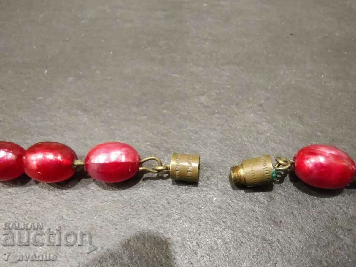 Auction  NECKLACE, necklace, jewelry, like Catalin and like amber 29.10.24