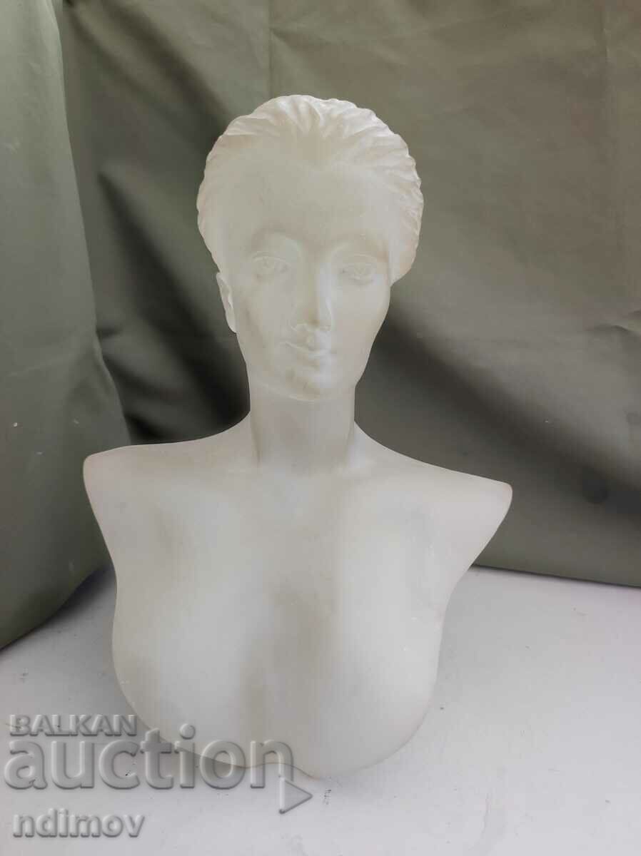 Delivery of Beautiful figure Statue Bust Delivery of Beautiful figure Statue Bust