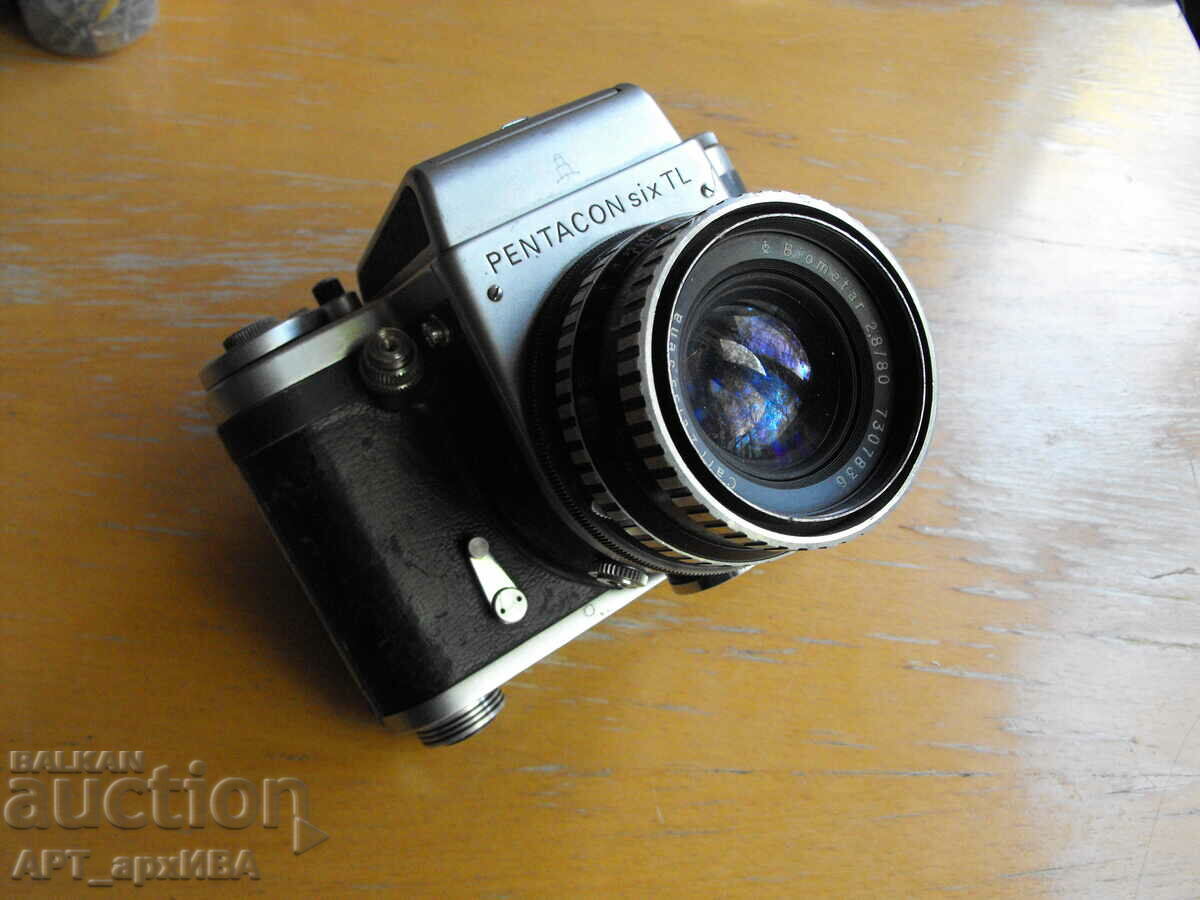 Филмов фотоапарат 6х6 Pentacon Six TL Carl Zeiss Jena DDR.