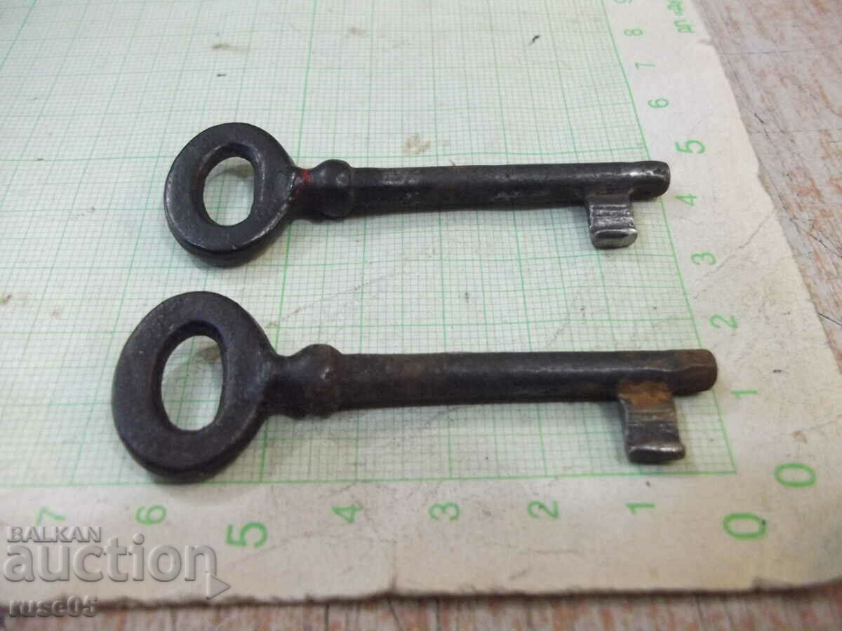 Auction Lot of 2 pcs. old key for lock Auction Lot of 2 pcs. old key for lock