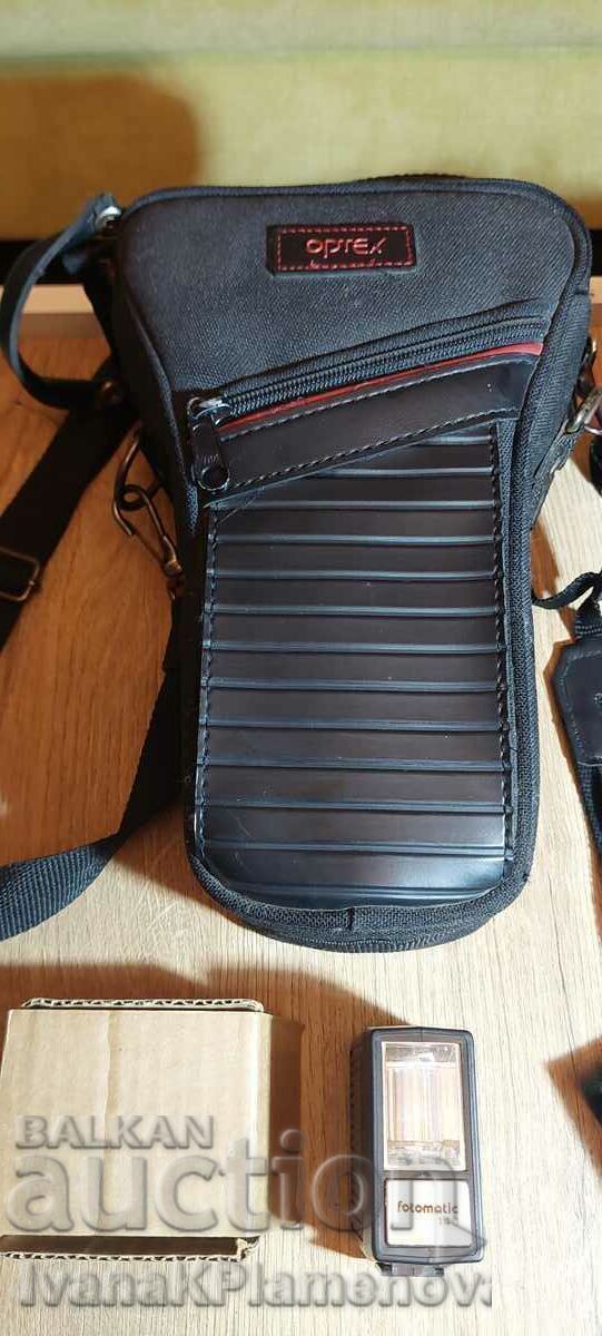 Auction Camera for collectors with bag and flash Auction Camera for collectors with bag and flash