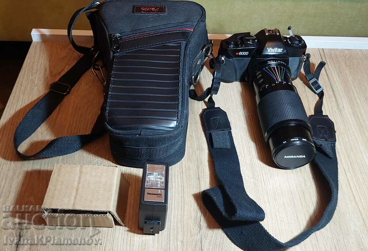 Camera for collectors with bag and flash