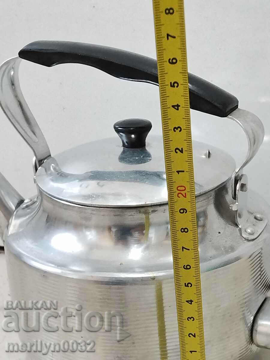 Delivery of Old electric kettle with bakelite handle USSR 2 liters Delivery of Old electric kettle with bakelite handle USSR 2 liters