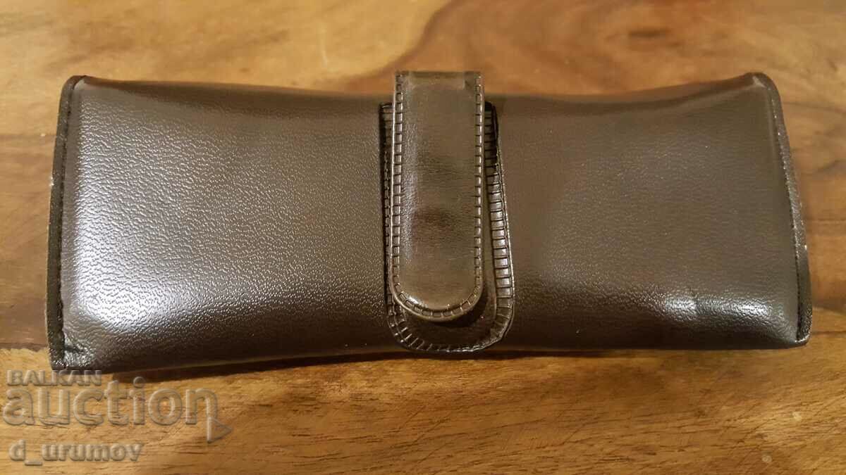 Delivery of Vintage Ray-Ban for Driving Glasses Case Bausch & Lomb Delivery of Vintage Ray-Ban for Driving Glasses Case Bausch & Lomb