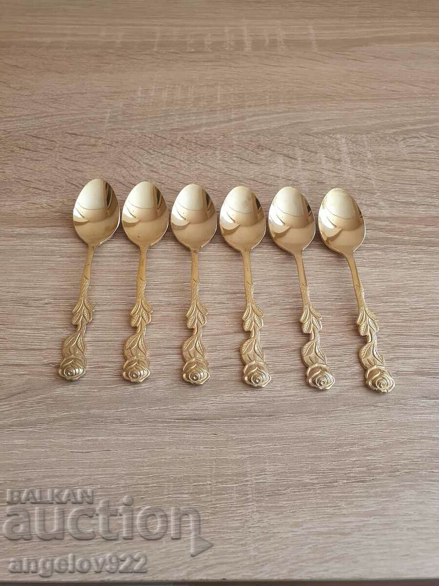 6 coffee spoons with gold plating!