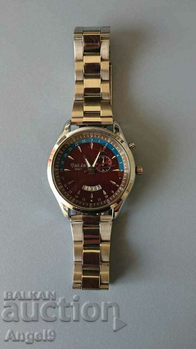 Valia 8252 working quartz watch.