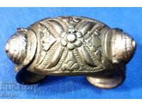 Old Renaissance silver bracelet (slingshot).