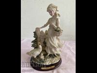 A beautiful Sabatini alabaster statuette figure !!!!