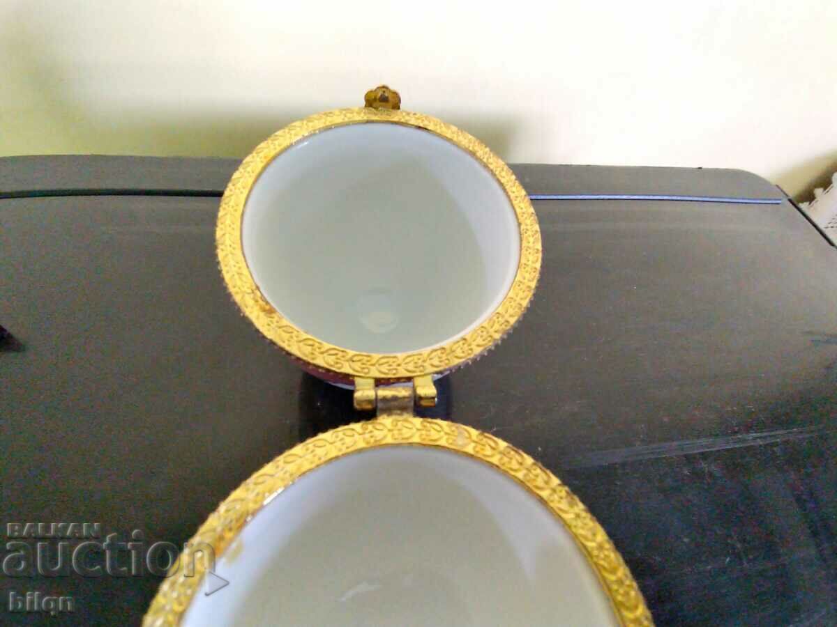 Porcelain Egg-Jewelry Box-Limoges #3 - 6 Porcelain Egg-Jewelry Box-Limoges #3 - 6