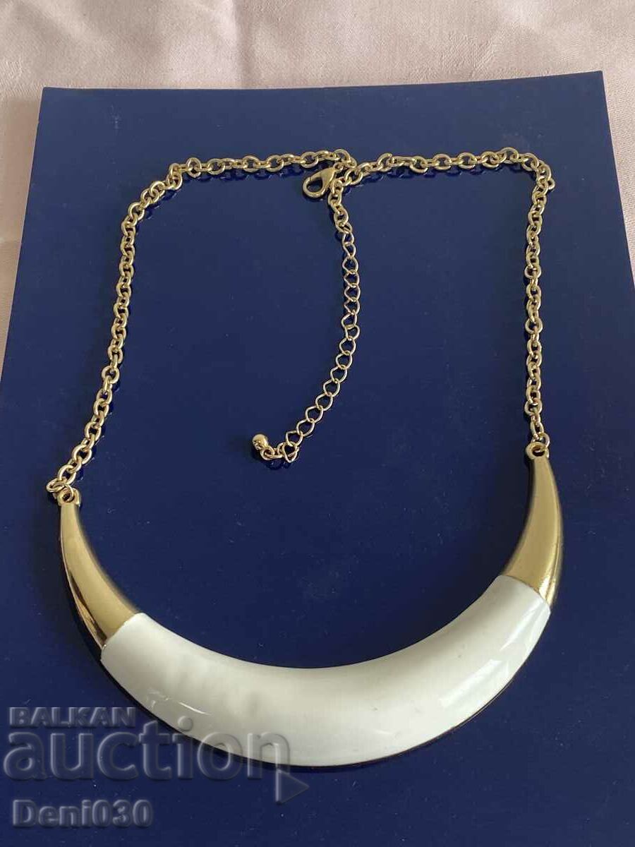 Beautiful women's necklace