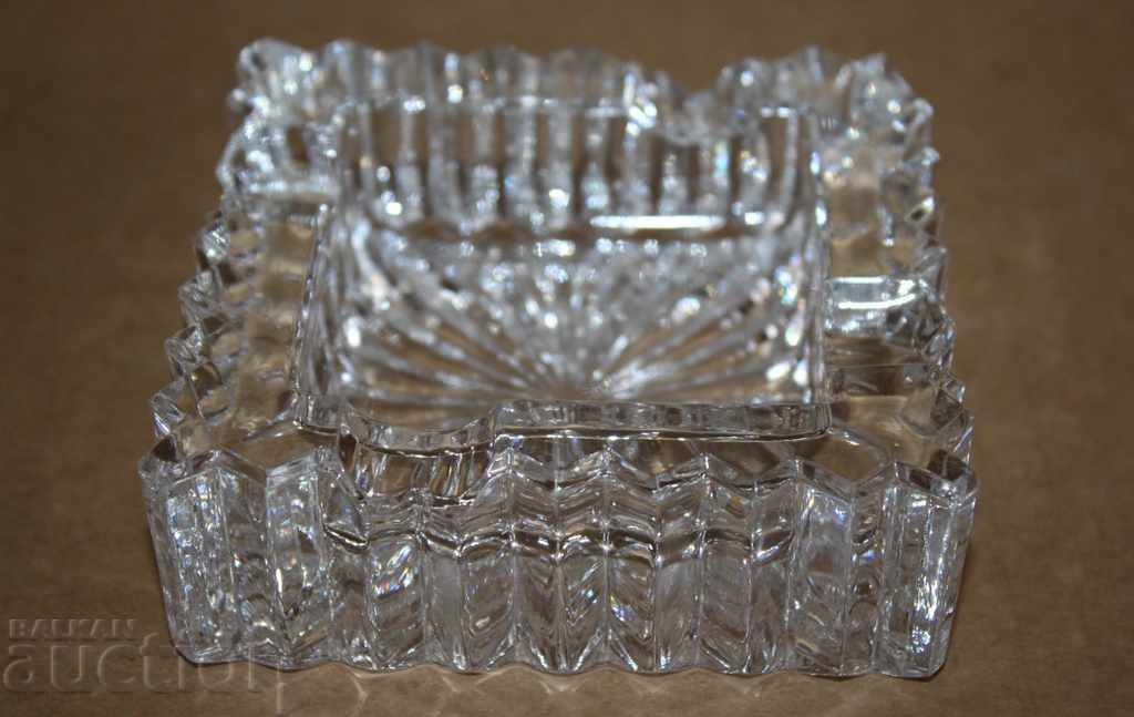 Auction . UNUSED SOLID GLASS CIGARETTE ASHTRAY Auction . UNUSED SOLID GLASS CIGARETTE ASHTRAY