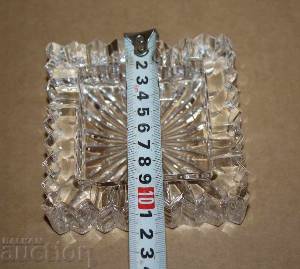 . UNUSED SOLID GLASS CIGARETTE ASHTRAY - 5 . UNUSED SOLID GLASS CIGARETTE ASHTRAY - 5