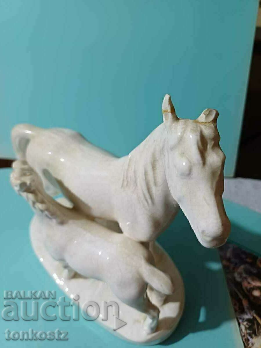 Auction Old porcelain figurine Auction Old porcelain figurine