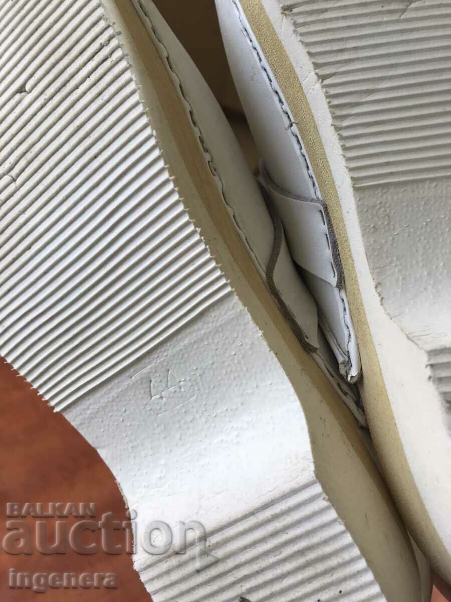 Saboti medical LEMN PIELE Nr 44 PENTRU MEDICI - 5