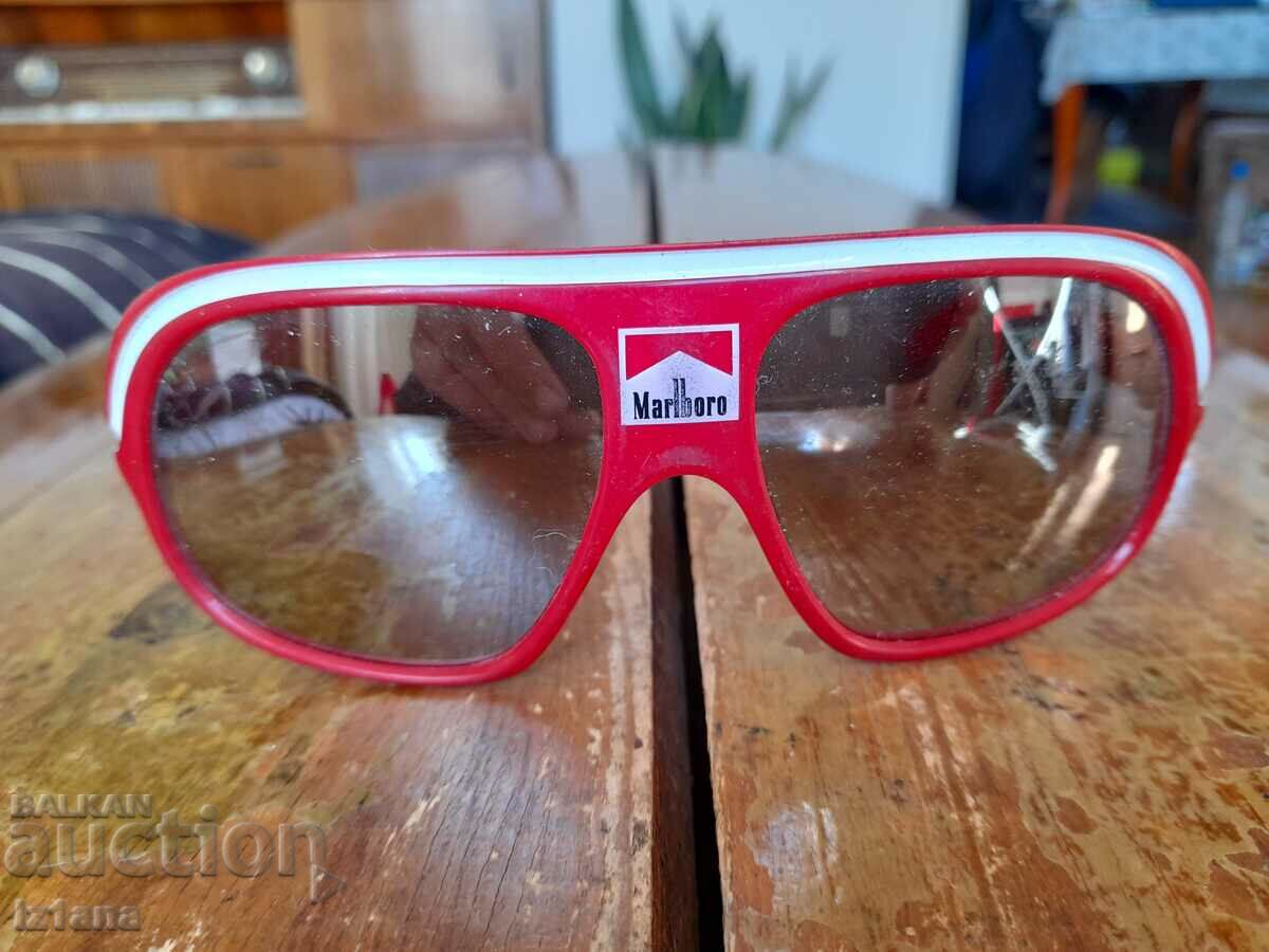 Vintage Marlboro Sunglasses with price 100.00 BGN | € 51.13 Vintage Marlboro Sunglasses with price 100.00 BGN | € 51.13