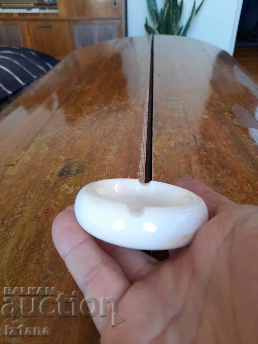 Livrarea Scrumiera veche din marmură