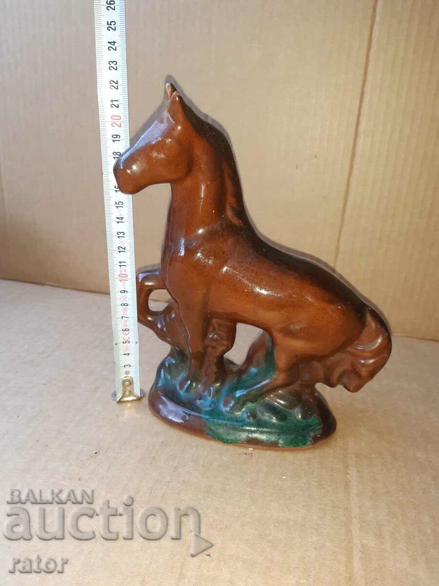 Παλιά φιγούρα, αγαλματίδιο αλόγου. Τρωϊκά κεραμικά, κοινωνικά με τιμή 12.00 BGN | € 6.14 Παλιά φιγούρα, αγαλματίδιο αλόγου. Τρωϊκά κεραμικά, κοινωνικά με τιμή 12.00 BGN | € 6.14