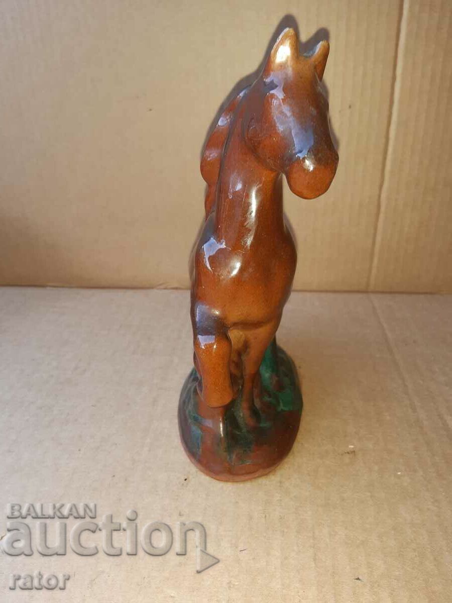 Δημοπρασία Παλιά φιγούρα, αγαλματίδιο αλόγου. Τρωϊκά κεραμικά, κοινωνικά Δημοπρασία Παλιά φιγούρα, αγαλματίδιο αλόγου. Τρωϊκά κεραμικά, κοινωνικά