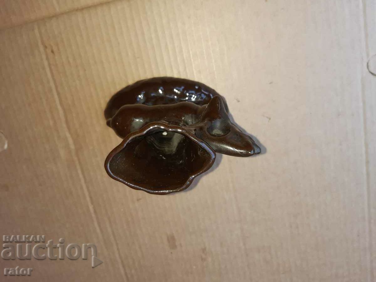 Стара фигура , ваза - елен . Троянска керамика , соц - 5 Стара фигура , ваза - елен . Троянска керамика , соц - 5