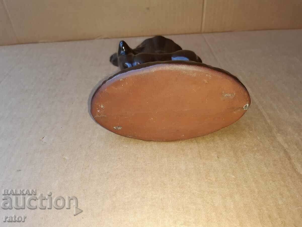 Стара фигура , ваза - елен . Троянска керамика , соц - 6 Стара фигура , ваза - елен . Троянска керамика , соц - 6